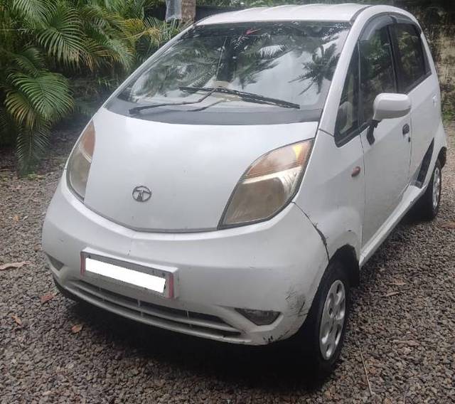 https://images10.gaadi.com/usedgaadi-sellcar/UsedCar/f55f0cb7a/7c70889a-a901-48db-92d0-fc5044e1b708.jpg?imwidth=6402