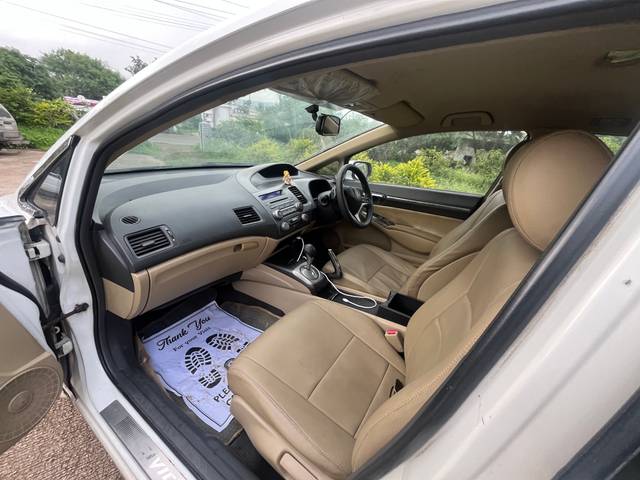 https://images10.gaadi.com/usedgaadi-sellcar/UsedCar/f55f48dda/02cb78fa-9829-4f48-b4f3-40cb78a65ad7.jpg?imwidth=6402