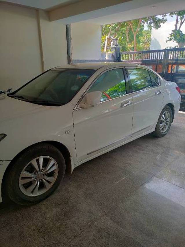 https://images10.gaadi.com/usedgaadi-sellcar/UsedCar/f55f95b1a/7ecee158-46b1-4869-a2b4-ea167d1a046e.jpg?imwidth=6400