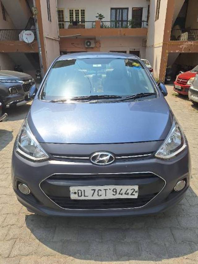 https://images10.gaadi.com/usedgaadi-sellcar/UsedCar/f5606417a/1a8e6fb1-03c0-47a3-bcaf-45603e36ba0f.jpg?imwidth=6400