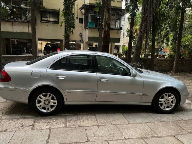 https://images10.gaadi.com/usedgaadi-sellcar/UsedCar/f5609727a/6b940505-18ab-4ad2-a9b5-3c1ab3a657cf.jpg?imwidth=6401