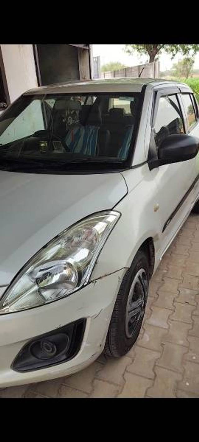https://images10.gaadi.com/usedgaadi-sellcar/UsedCar/f560b34ca/bf2f92fb-af50-49c4-a870-a4cb212811ed.jpg?imwidth=6402