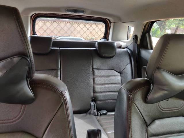 https://images10.gaadi.com/usedgaadi-sellcar/UsedCar/f560fb97a/436d9191-1165-45ff-b1ea-5d9555965621.jpg?imwidth=6400