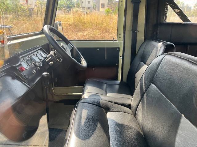 https://images10.gaadi.com/usedgaadi-sellcar/UsedCar/f561b9f7a/4e5bafb3-a529-4477-bb57-6be923ab65e0.jpeg?imwidth=6402