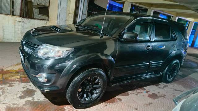 https://images10.gaadi.com/usedgaadi-sellcar/UsedCar/f5620212a/5935de5f-6658-45fe-9e42-f65cabae1f78.jpg?imwidth=6400