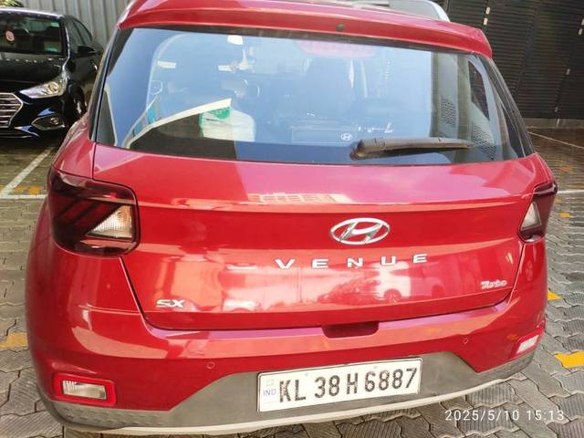 https://images10.gaadi.com/usedgaadi-sellcar/UsedCar/f5621749a/ba3eb018-a784-454f-b77a-b5cb7077e299.jfif?imwidth=6402