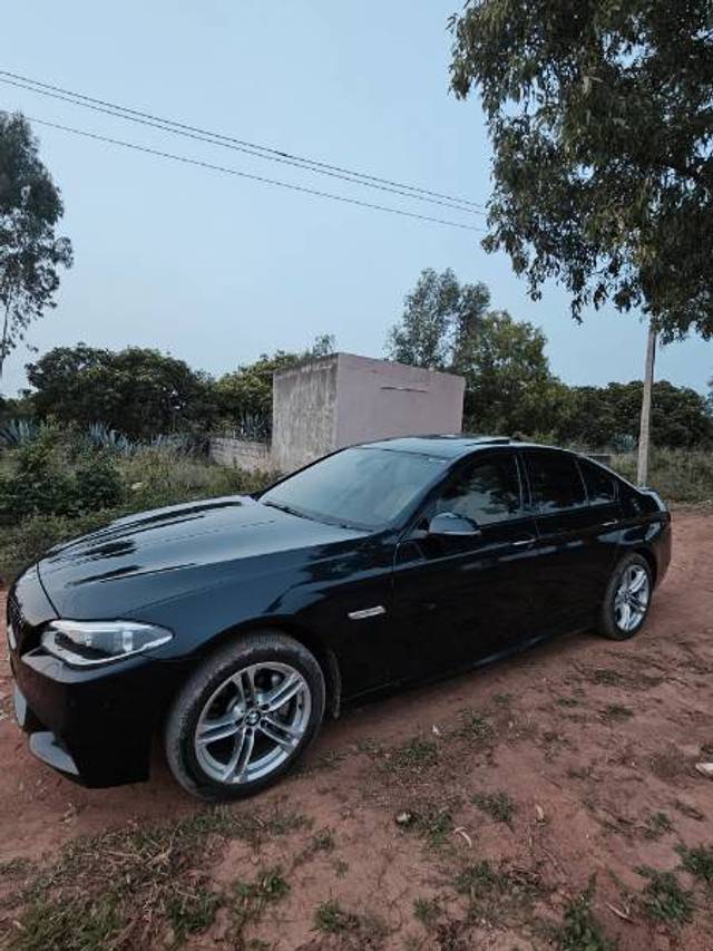 https://images10.gaadi.com/usedgaadi-sellcar/UsedCar/f562f7b0a/99ce497f-040b-41e3-b219-18de5f21238a.jpg?imwidth=6402