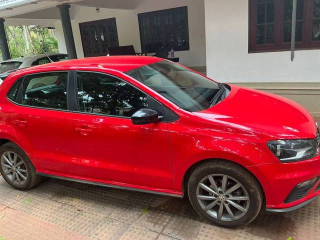 https://images10.gaadi.com/usedgaadi-sellcar/UsedCar/f563e2b5a/2c2518cd-76b9-4dd0-b4fe-ec06e244d4c9.jpg?imwidth=6400