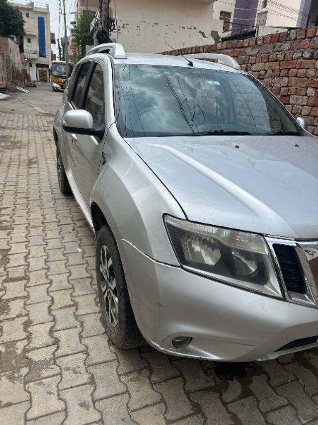 https://images10.gaadi.com/usedgaadi-sellcar/UsedCar/f5640945a/f5d25d18-6c85-4635-95af-1405092d371d.jpeg?imwidth=6400
