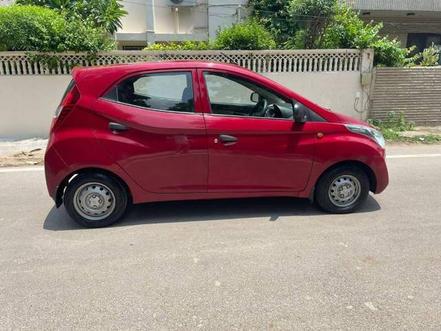 https://images10.gaadi.com/usedgaadi-sellcar/UsedCar/f56509c9a/33f098f6-4643-4216-b4cd-118a2a2ba850.jpg?imwidth=6400