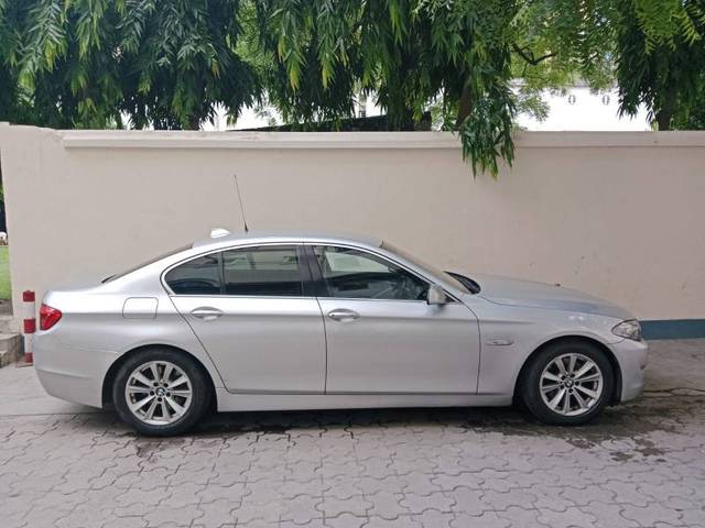 https://images10.gaadi.com/usedgaadi-sellcar/UsedCar/f56573bca/1860516d-b019-4726-abc2-8fdff3c3871d.jpeg?imwidth=6402