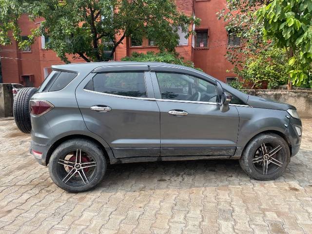 https://images10.gaadi.com/usedgaadi-sellcar/UsedCar/f566b1b3a/2b2f1747-ba45-4816-80df-9c198264979f.jpeg?imwidth=6401