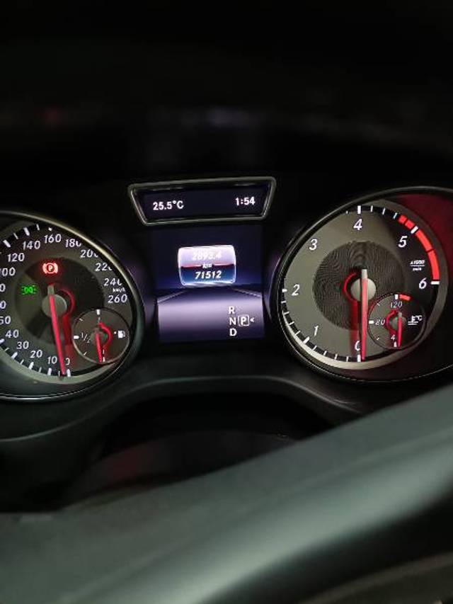 https://images10.gaadi.com/usedgaadi-sellcar/UsedCar/f56709d9a/162db752-234c-40c8-a087-88352d6cb6c7.jpg?imwidth=6401