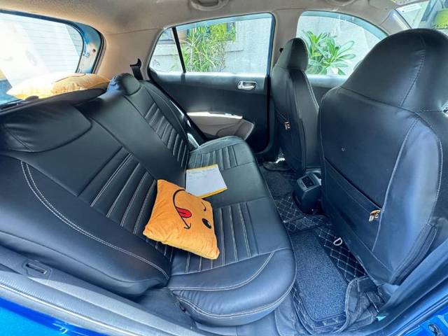 https://images10.gaadi.com/usedgaadi-sellcar/UsedCar/f5686fe5a/2b3cf965-9131-49b4-ad83-0949c79c1116.jpg?imwidth=6401