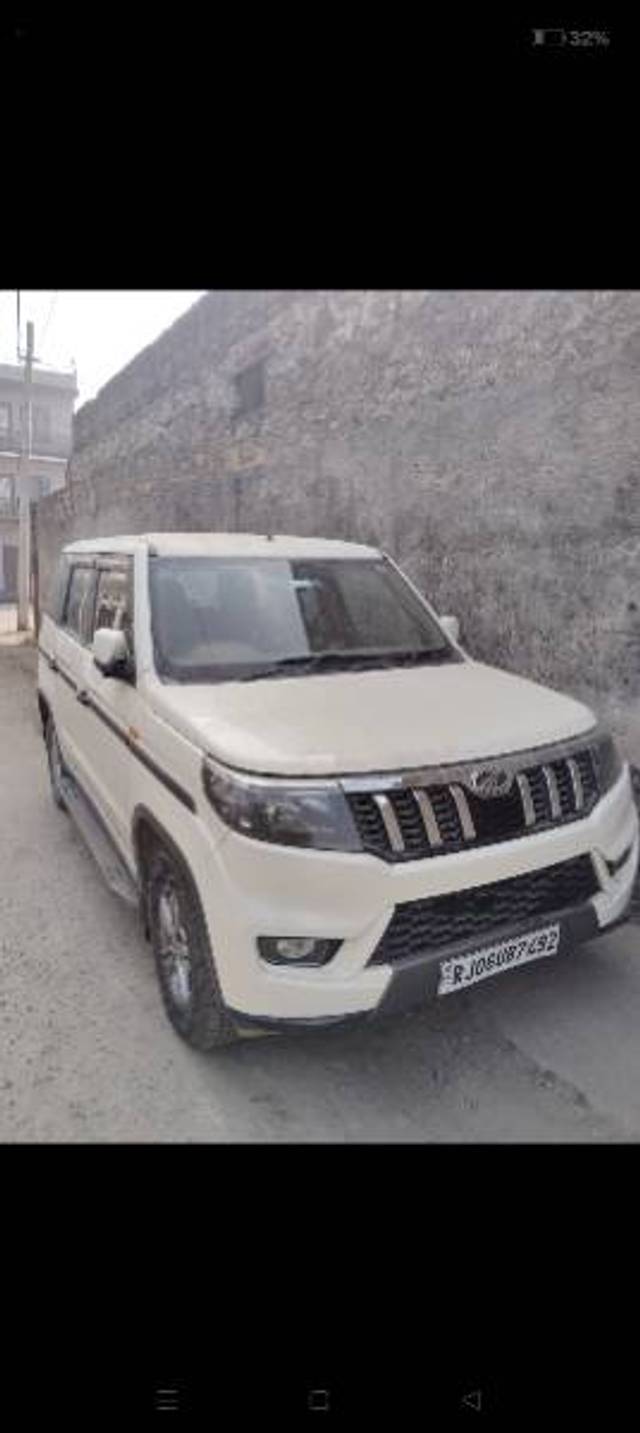 https://images10.gaadi.com/usedgaadi-sellcar/UsedCar/f568bbe9a/0c2d9c70-c348-485a-bafa-6043e9728fdc.jpg?imwidth=6400