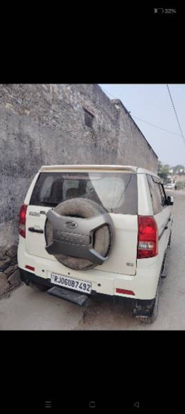 https://images10.gaadi.com/usedgaadi-sellcar/UsedCar/f568bbe9a/a4d336db-1825-4d45-a41d-fcfb1ac1f711.jpg?imwidth=6402