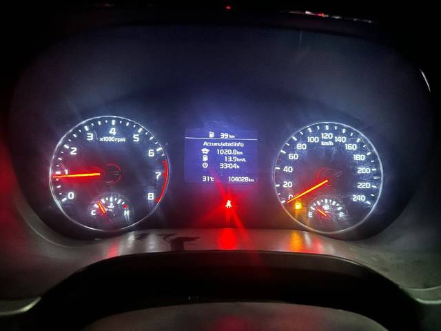 https://images10.gaadi.com/usedgaadi-sellcar/UsedCar/f568bf3da/648d56e4-d00d-45d4-9e76-74cd99cbe3ff.jpeg?imwidth=6401