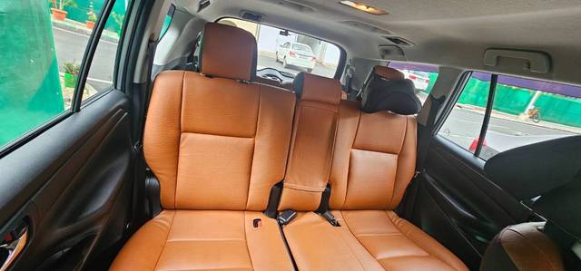 https://images10.gaadi.com/usedgaadi-sellcar/UsedCar/f568de73a/b812cc63-9eb3-4246-a123-9363f49c36e6.jpg?imwidth=6401
