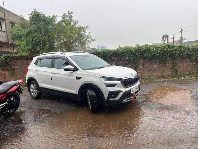 https://images10.gaadi.com/usedgaadi-sellcar/UsedCar/f569c134a/512af3c6-e680-4726-82a4-720effd0496a.jpg?imwidth=6400