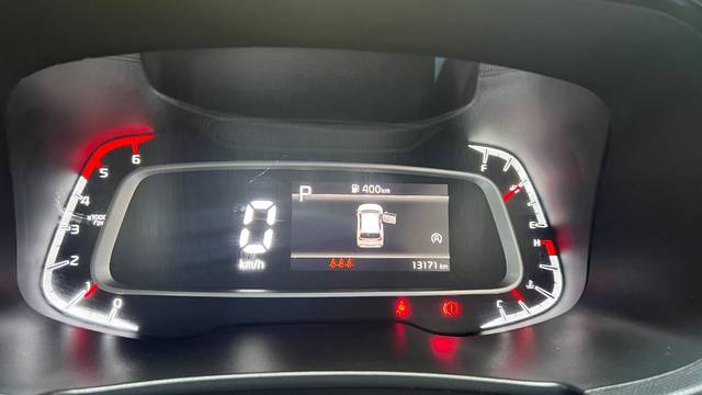 https://images10.gaadi.com/usedgaadi-sellcar/UsedCar/f56a3e5aa/642a7f8f-b45d-4c28-8089-13a4ac7d53d4.jpeg?imwidth=6401