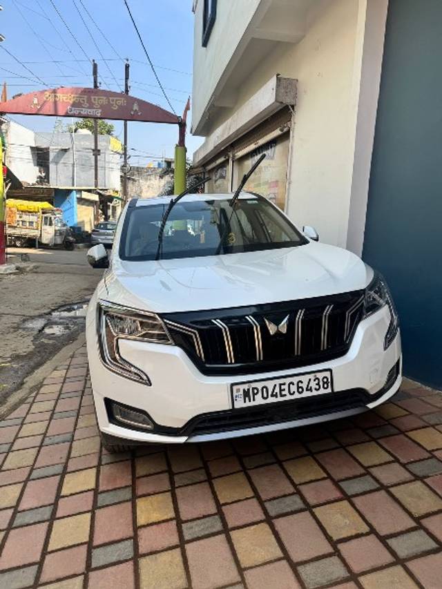 https://images10.gaadi.com/usedgaadi-sellcar/UsedCar/f56a6261a/33492d2c-8354-41bf-a9ff-2586f7ceb6da.jpeg?imwidth=6400