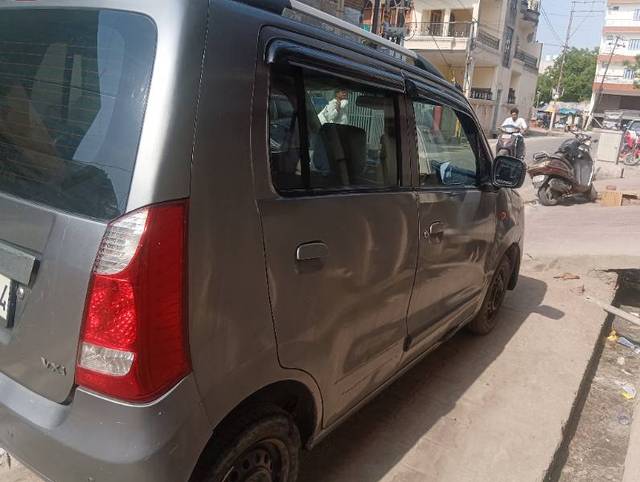https://images10.gaadi.com/usedgaadi-sellcar/UsedCar/f56b1150a/8ac45036-1fbd-4ae0-b60e-370bd5d2ac76.jpg?imwidth=6401