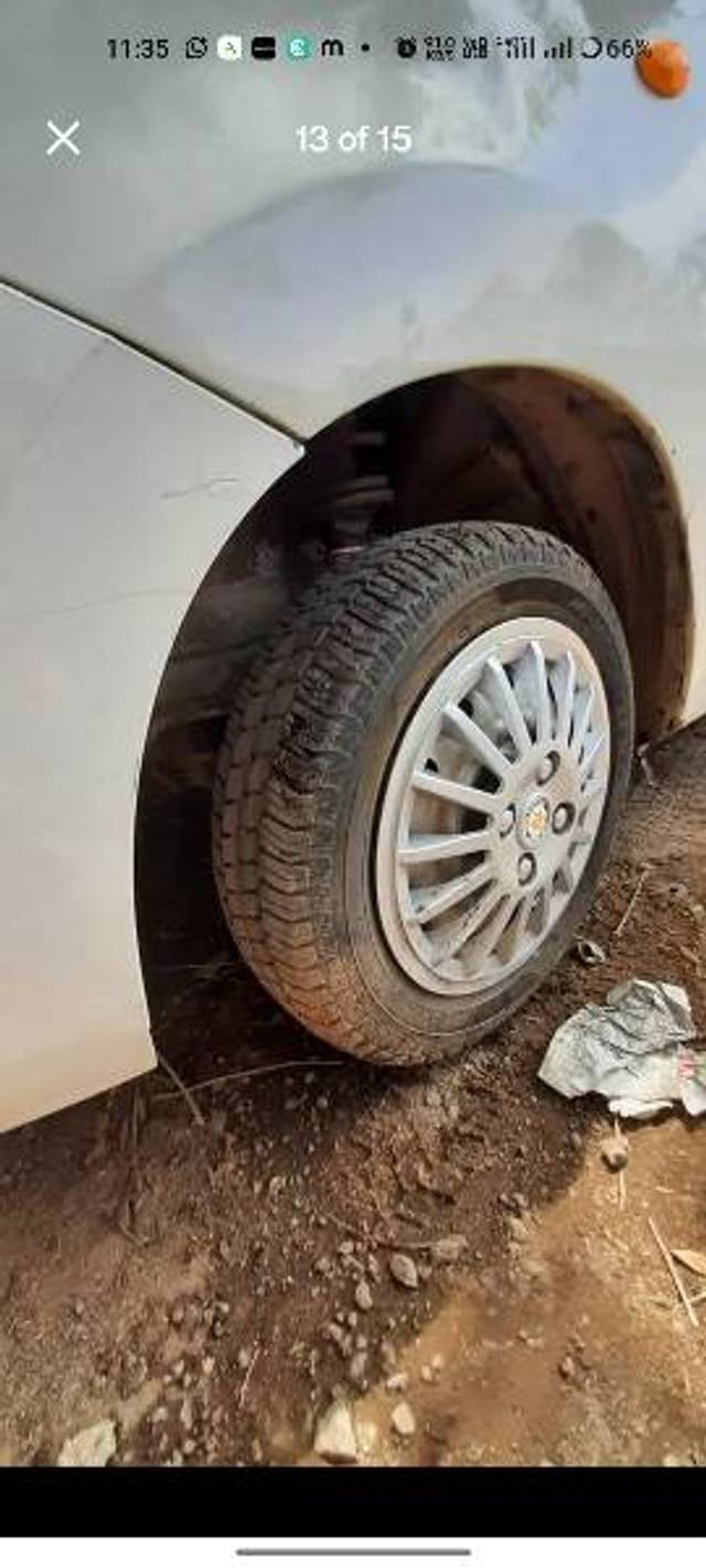 https://images10.gaadi.com/usedgaadi-sellcar/UsedCar/f56b24f2a/e88e4f8b-f42c-4cf0-b5a8-d30b22a452f4.jpg?imwidth=6402