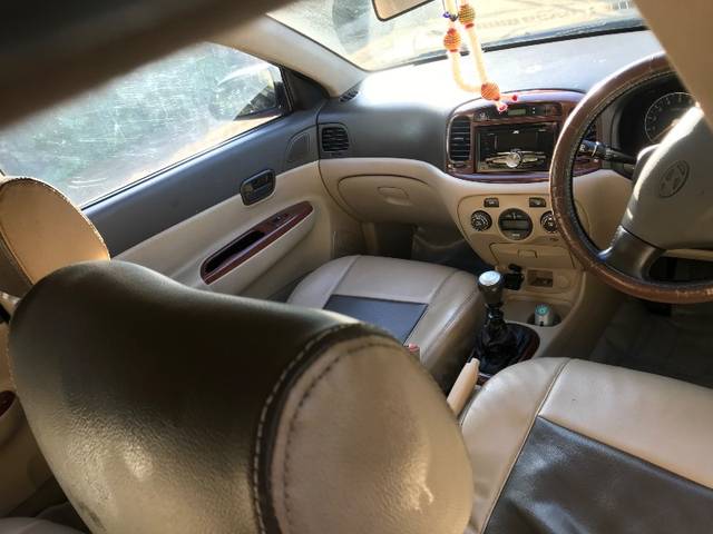 https://images10.gaadi.com/usedgaadi-sellcar/UsedCar/f56b3125a/06496fcf-c93c-4fc4-a2d0-c5b9f83a621d.jpeg?imwidth=6401