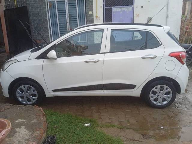 https://images10.gaadi.com/usedgaadi-sellcar/UsedCar/f56b8ee1a/99e1a127-927d-4a55-8222-0f75338068bf.jpg?imwidth=6402