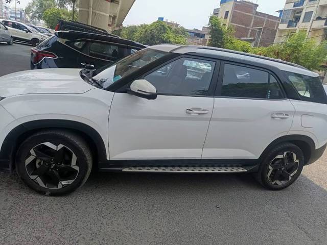 https://images10.gaadi.com/usedgaadi-sellcar/UsedCar/f56b9631a/3d82a369-96d4-44b8-be65-f402da5d27d9.jpeg?imwidth=6402