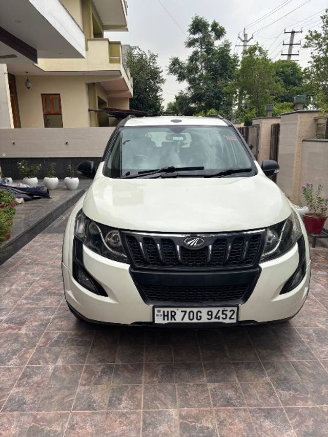 https://images10.gaadi.com/usedgaadi-sellcar/UsedCar/f56d4623a/1e5c63dc-4a8c-4d70-9dc1-46d6499c4ed7.jpeg?imwidth=6400