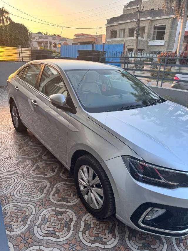 https://images10.gaadi.com/usedgaadi-sellcar/UsedCar/f56d8e71a/c4dcf155-25ef-4930-806a-46339e77bfc5.jpeg?imwidth=6400