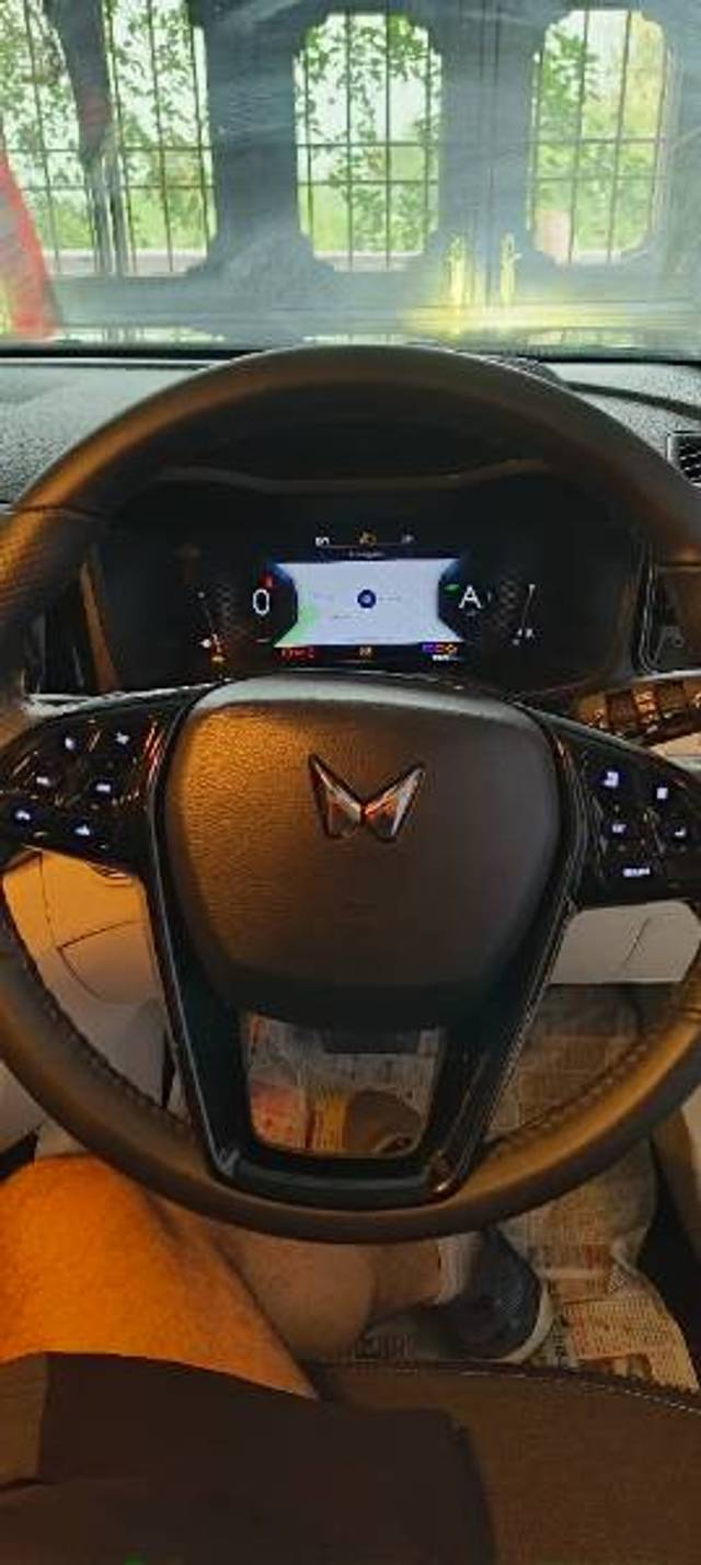 https://images10.gaadi.com/usedgaadi-sellcar/UsedCar/f56df3d6a/29f7faa3-ceb3-4587-97ad-d9b2f783d2c1.jpg?imwidth=6401