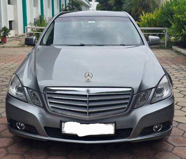 https://images10.gaadi.com/usedgaadi-sellcar/UsedCar/f56e3062a/159b0f0c-99bb-49e7-bb4a-006fa43cb16e.jpg?imwidth=6402