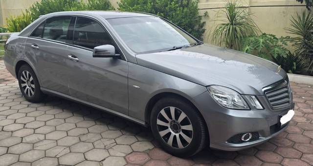 https://images10.gaadi.com/usedgaadi-sellcar/UsedCar/f56e3062a/71e40118-f3ee-47bc-afd5-ec5c2de61b5b.jpg?imwidth=6400