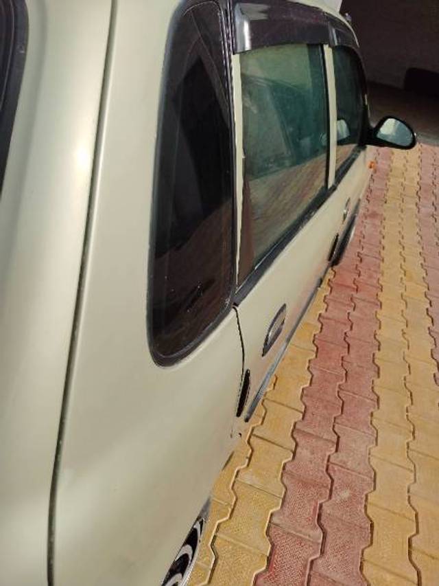 https://images10.gaadi.com/usedgaadi-sellcar/UsedCar/f56e52f6a/f3985b4b-6cc3-473b-817f-1188c9b5f42c.jpg?imwidth=6401