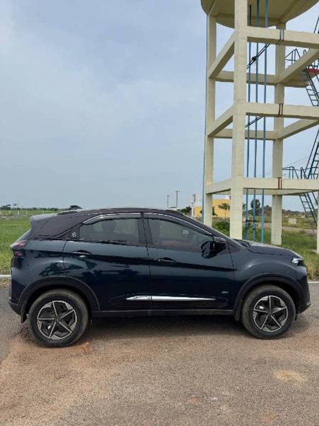 https://images10.gaadi.com/usedgaadi-sellcar/UsedCar/f56e7e16a/0157c4c9-f0ec-40a2-a023-518cf6df2f29.jpg?imwidth=6401