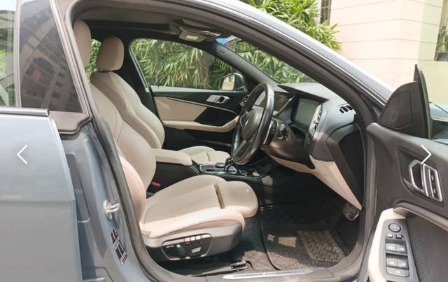 https://images10.gaadi.com/usedgaadi-sellcar/UsedCar/f56e9090a/080886e0-f962-4db3-9499-379767cbc5c5.jpeg?imwidth=6401