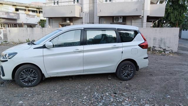 https://images10.gaadi.com/usedgaadi-sellcar/UsedCar/f56edf70a/26d7d2f8-6a5c-48a2-8884-a6ae403dec7e.jpeg?imwidth=6402