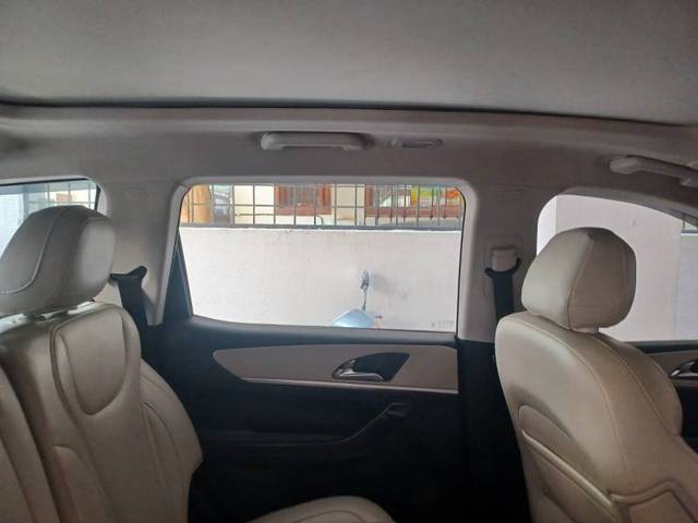 https://images10.gaadi.com/usedgaadi-sellcar/UsedCar/f57092b4a/9e224a1a-040b-49b0-91a0-9301ac634982.jpeg?imwidth=6401