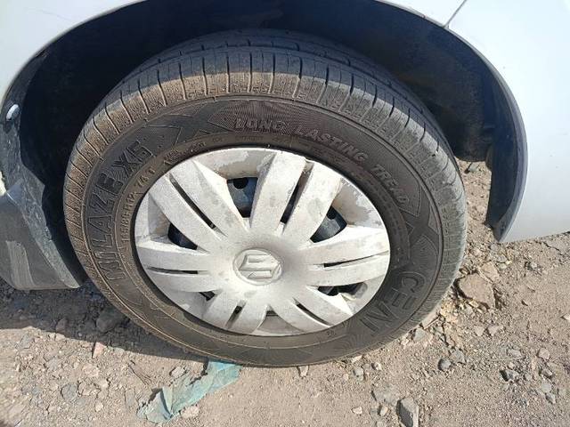 https://images10.gaadi.com/usedgaadi-sellcar/UsedCar/f571a46da/9e865f3d-46eb-4a80-bb53-3399599699cd.jpg?imwidth=6401