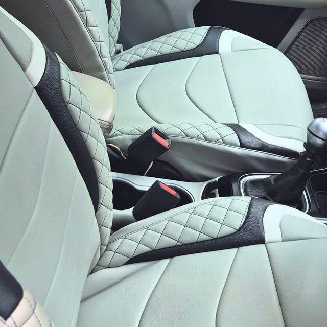 https://images10.gaadi.com/usedgaadi-sellcar/UsedCar/f5720bc4a/fe025c22-3934-40ae-8dcd-87a8bfd84035.jpg?imwidth=6402