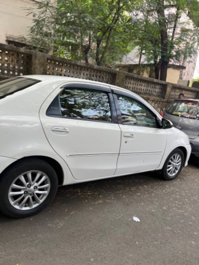 https://images10.gaadi.com/usedgaadi-sellcar/UsedCar/f5731e92-d417-465e-8c31-04b3860987f8/0198f264-aecc-424a-9235-99d4252df7fb.jpeg?imwidth=6401