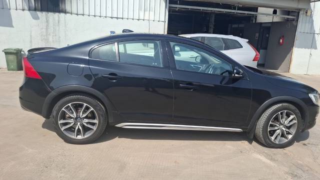 https://images10.gaadi.com/usedgaadi-sellcar/UsedCar/f57332b8a/a90c8f6f-1bcd-4021-9aed-7c0496c4f5f3.jpeg?imwidth=6401
