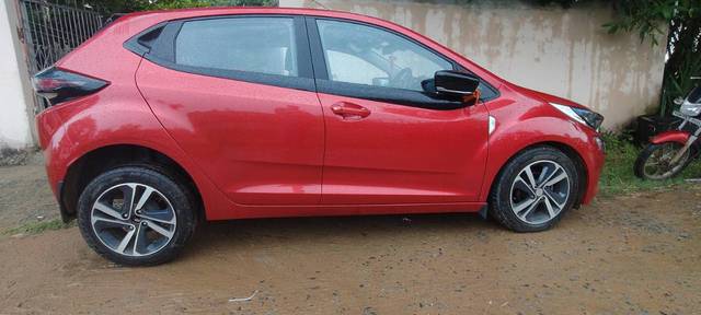 https://images10.gaadi.com/usedgaadi-sellcar/UsedCar/f5736475a/66033365-8e26-4b74-9fbb-e3bd17f311d3.jpg?imwidth=6402