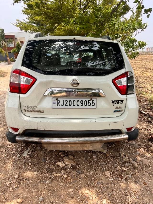 https://images10.gaadi.com/usedgaadi-sellcar/UsedCar/f573a165a/e0f18696-4e72-4f41-8477-69b67b7ec0d3.jpeg?imwidth=6402