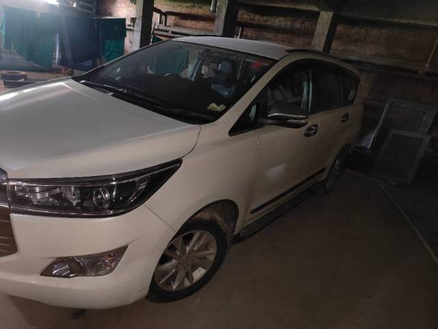 https://images10.gaadi.com/usedgaadi-sellcar/UsedCar/f573b9af-0512-471b-a905-f25cad811f7d/31198df1-6863-4038-b408-c2256b22cbd3.jpg?imwidth=6400