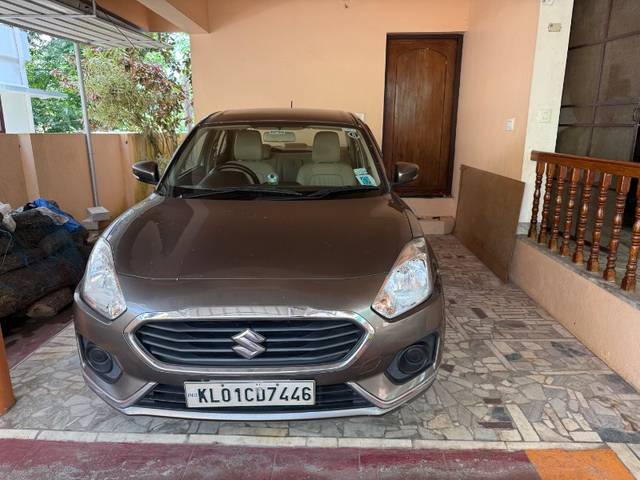 https://images10.gaadi.com/usedgaadi-sellcar/UsedCar/f574688ba/47f4659d-95c2-4f32-8ac9-2d4a076cd7db.jpeg?imwidth=6400