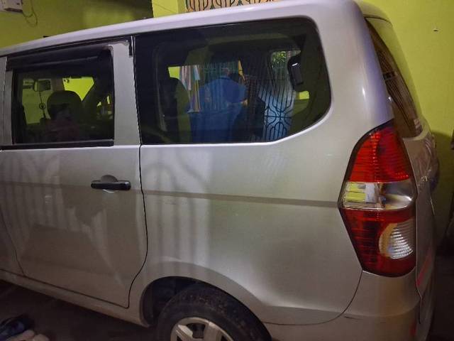 https://images10.gaadi.com/usedgaadi-sellcar/UsedCar/f5746b5aa/fc40e606-30ac-49a8-84bf-39588e4dbc41.jpg?imwidth=6401