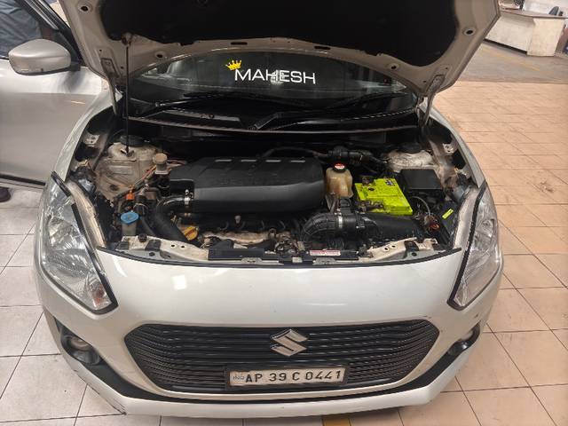 https://images10.gaadi.com/usedgaadi-sellcar/UsedCar/f574d8e4a/0b30fd63-e39c-43d7-9219-3698af5f0c4f.jpeg?imwidth=6401